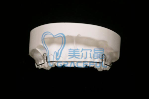 矫正装置