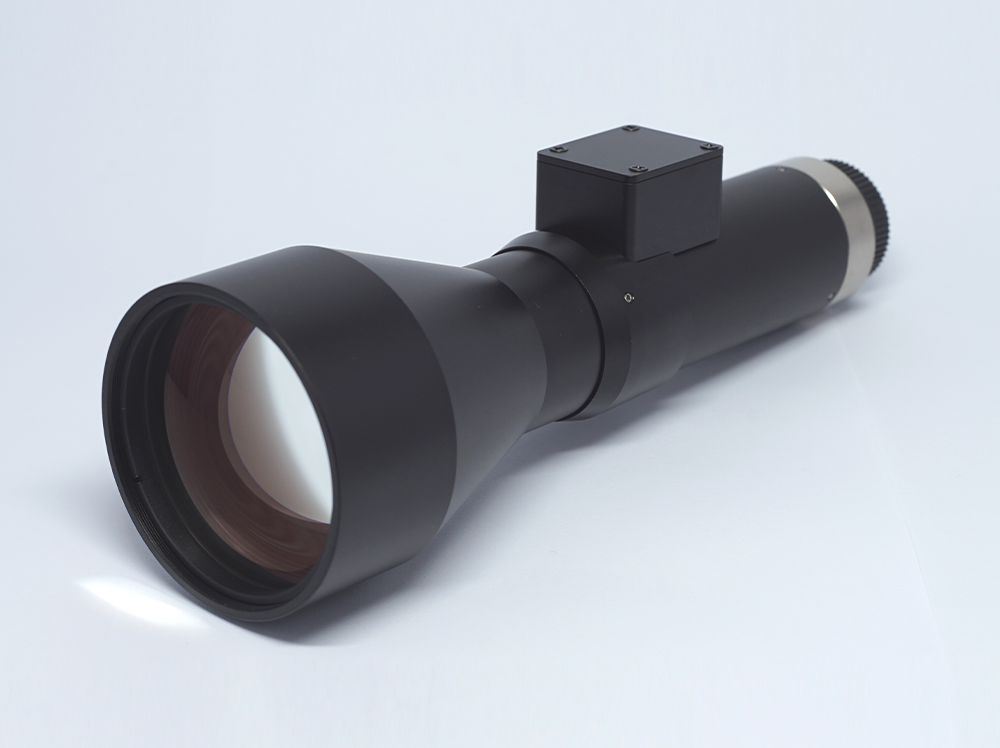 Liquid telecentric lens