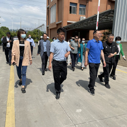 The Municipal Committee of the China Democratic National Construction Association visited the factory area The Municipal Committee of the China Democratic National Construction Association visited the factory area