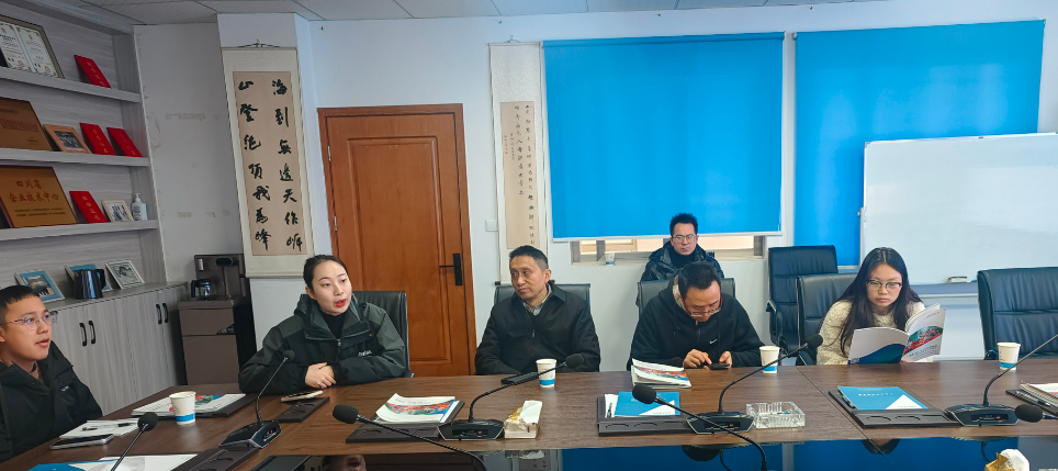 Leading officials from the Zhaohua District Organization Department conducted a field research.