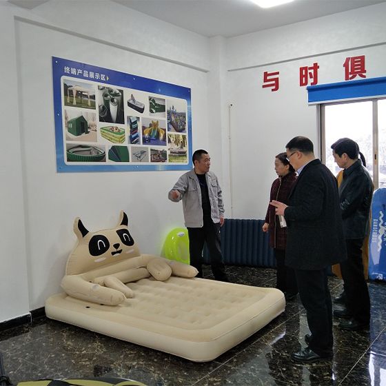 Director Gou and his colleagues from the Municipal People's Congress conducted a field research at our factory. Director Gou and his colleagues from the Municipal People's Congress conducted a field research at our factory.