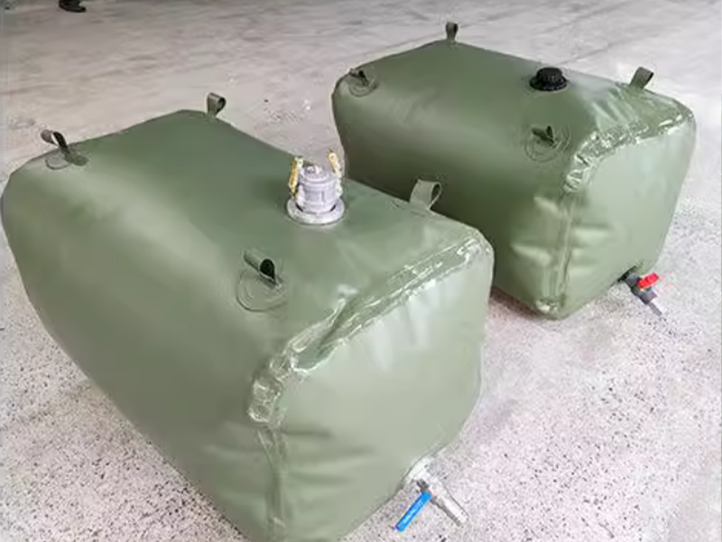 Soft oil-storage belt