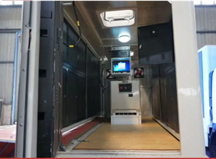 Dongfeng Mobile Full Color Screen LED Advertising Truck