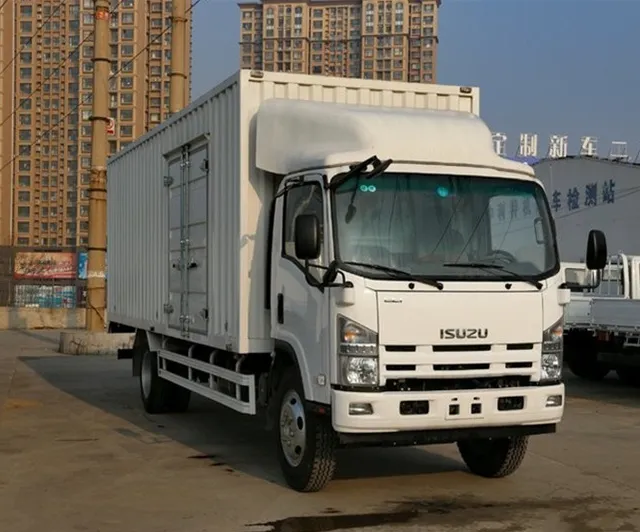 Hot Sale Diesel Engine 700p 4X2 5200mm Wheelbase Van Truck Box Truck