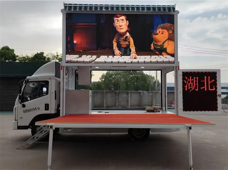 Factory Supply Foton Forland 3 Sides P4 Outdoor Display LED Advertising Truck