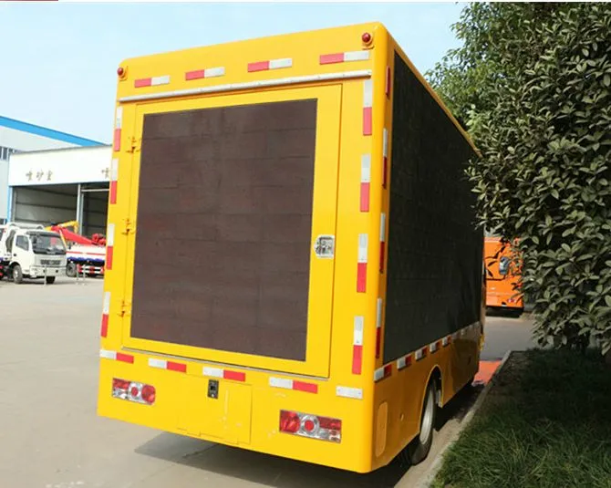 Dongfeng Mobile Full Color Screen LED Advertising Truck
