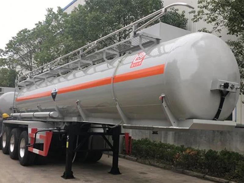 Tri-axle lined Plastic tank semi-trailer 18,000-28,000L