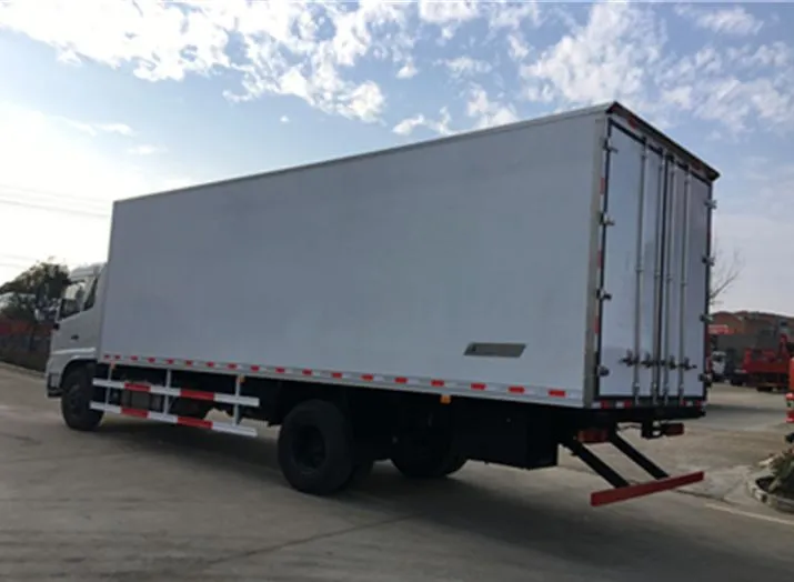 Dongfeng 40m3 Refrigerated Cold Room Van Truck Refrigerator Truck