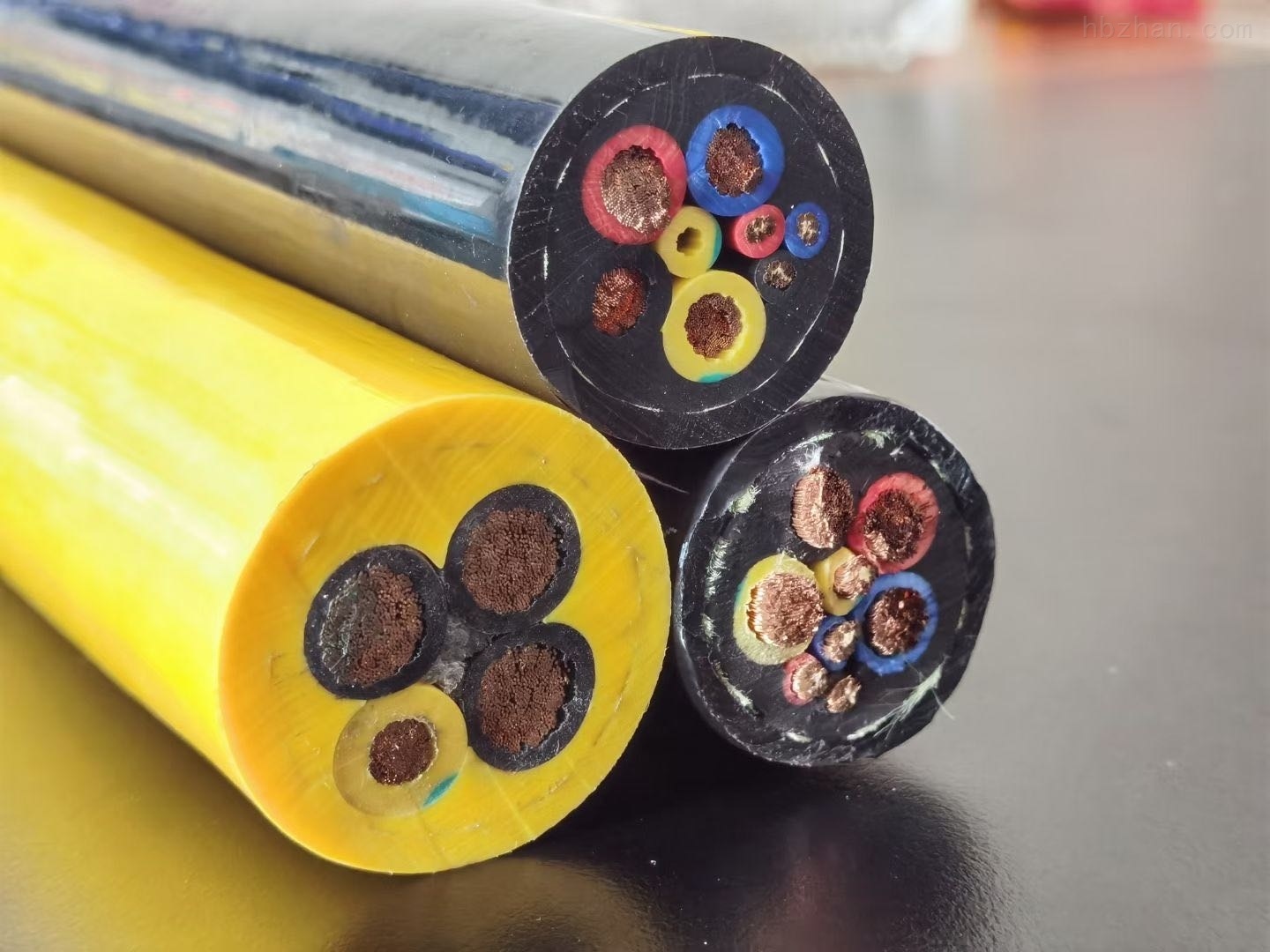 Difference Between Cable and Wire