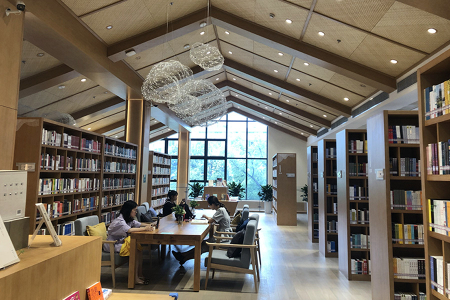 安陽某大學(xué)圖書館