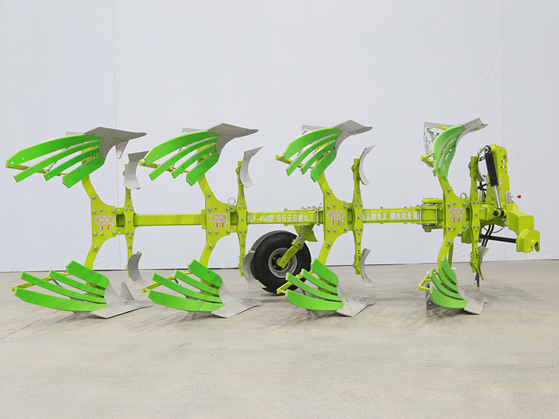 Functional characteristics of a reversible plough