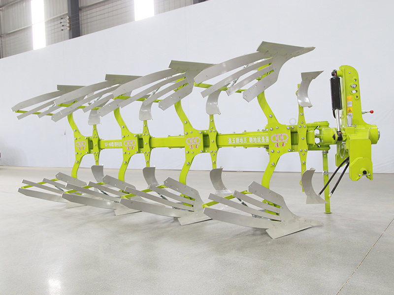 Reversible ploughs have a wide range of applications in agriculture.