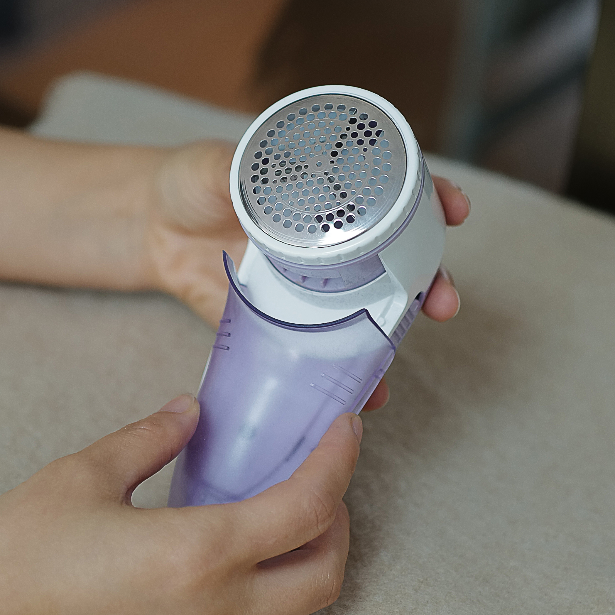 Type-C Rechargeable Lint Remover