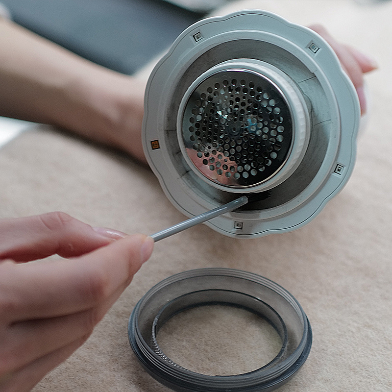 Type-C Rechargeable Lint Remover