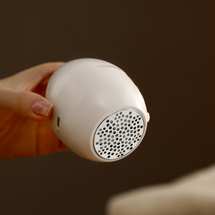 Type-C rechargeable lint remover