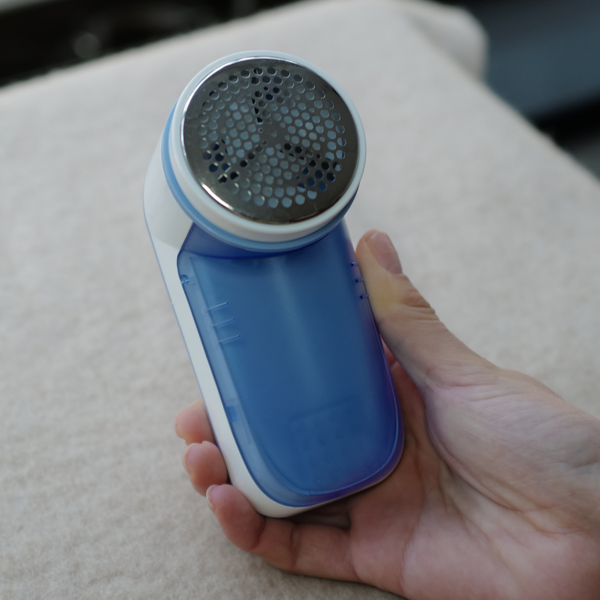 Battery-operated Lint Remover