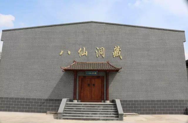 听说，喜欢喝好酒的人，气质都不会太差！