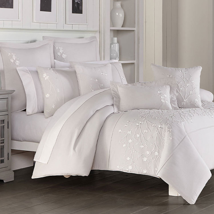 Embroidery beddings