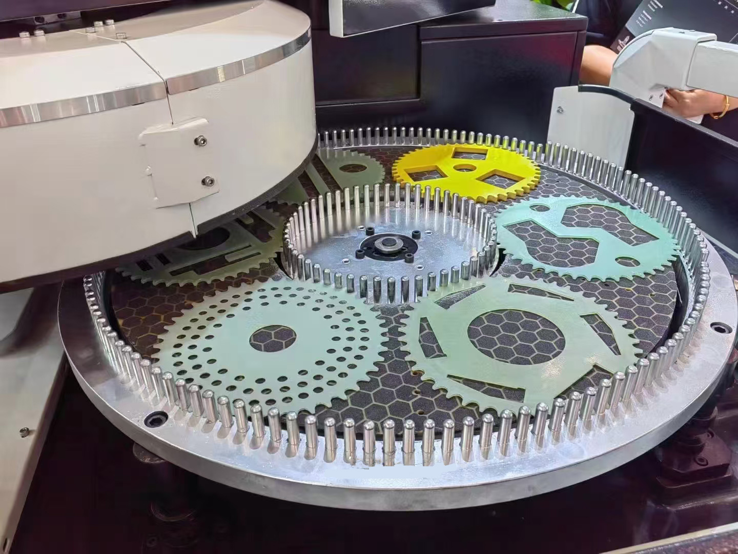 Insulated board planetary wheel游星轮.jpg Insulated board planetary wheel游星轮.jpg