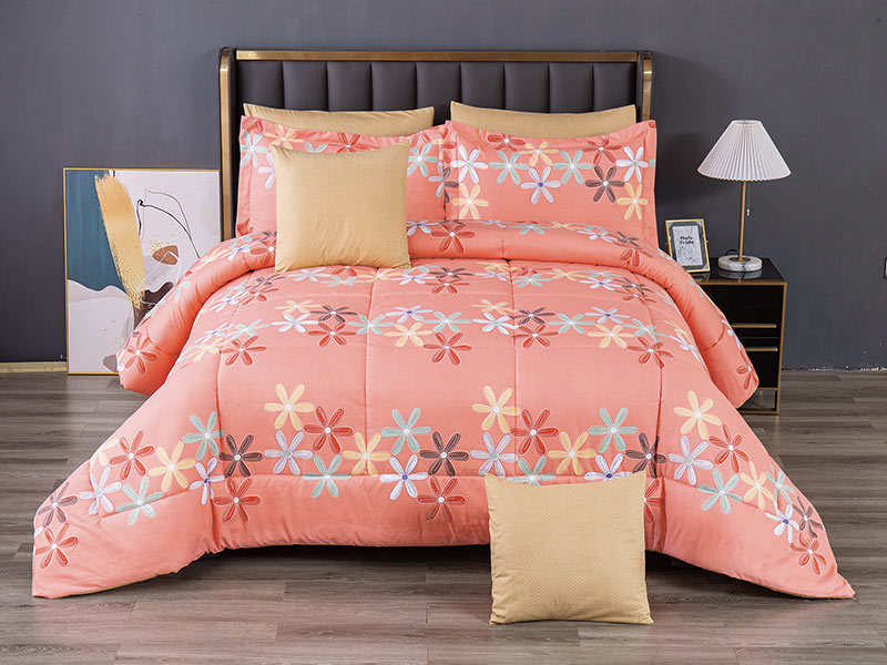 Multi piece quilt set