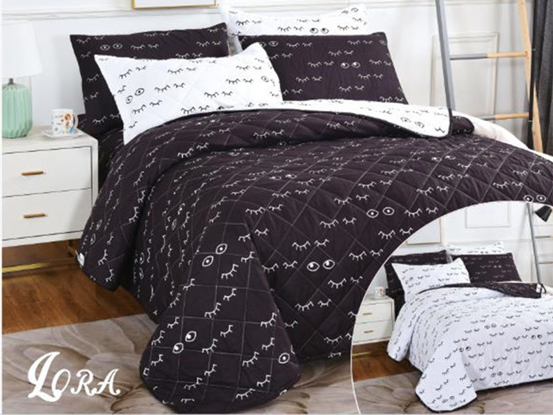 Bed cover multi-piece set