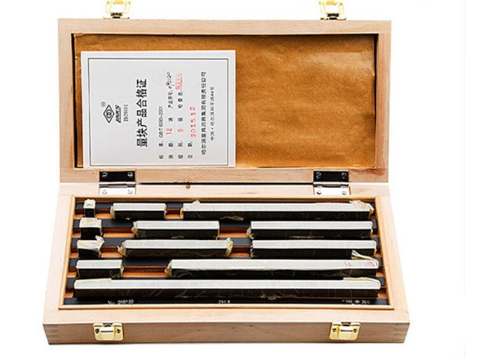 卡尺量具检定装置是机械制造、精密加工和质量控制中常用的测量工具的检定标准。