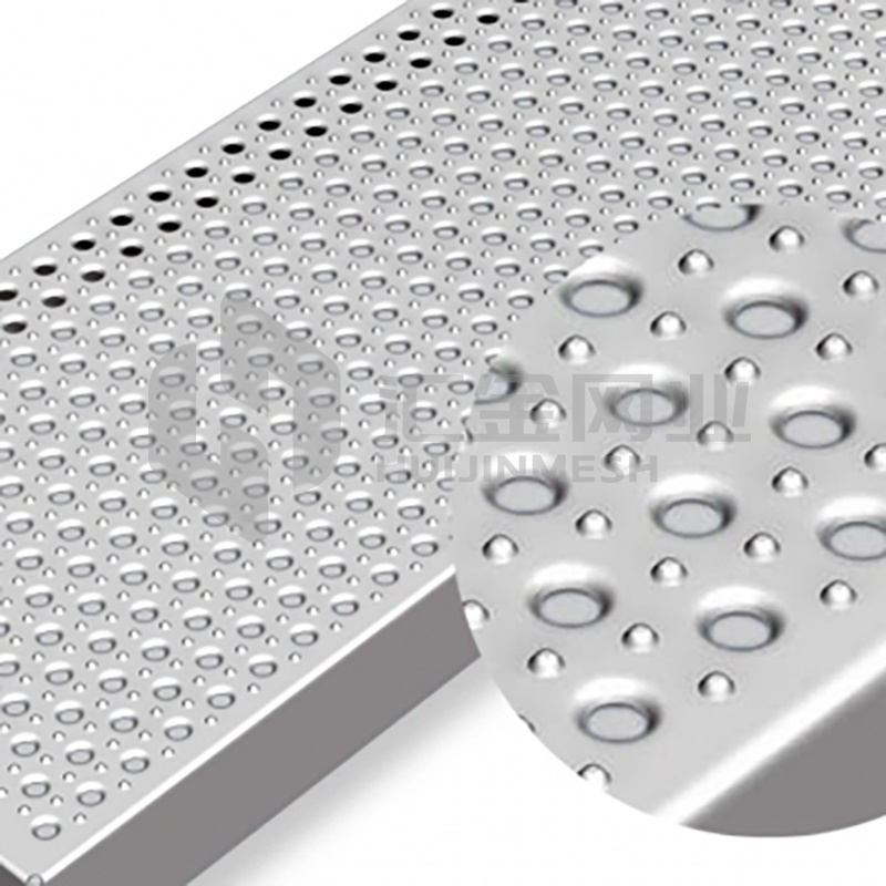 Enhancing Safety with Customized Stair Tread Grating Solutions Enhancing Safety with Customized Stair Tread Grating Solutions