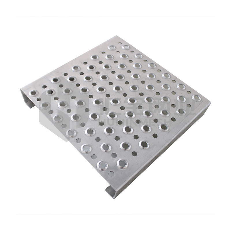 Traction tread grating is Easily adapted for a multitude of applications, such as floor grating