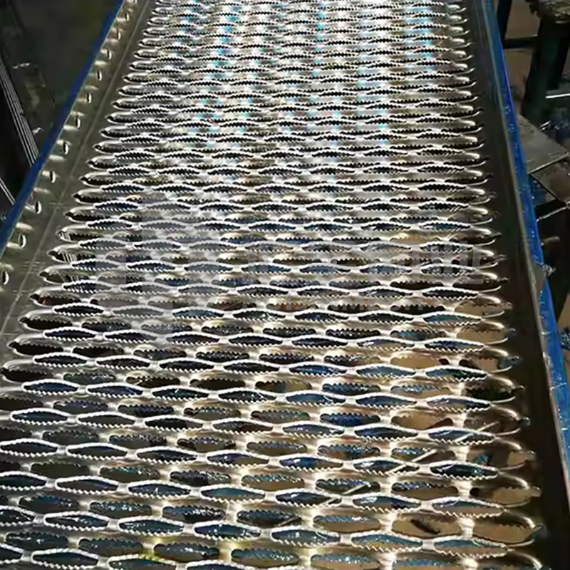 Exploring the Advantages of Using Durable Grip Strut Safety Grating Exploring the Advantages of Using Durable Grip Strut Safety Grating