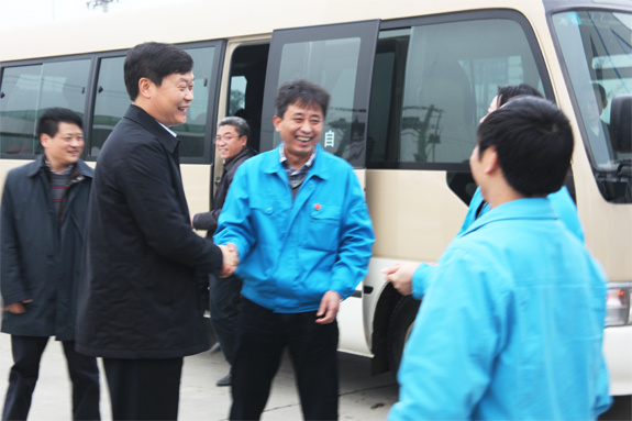 德陽市市長陳新有一行蒞臨東汽實業(yè)江蘇工業(yè)園