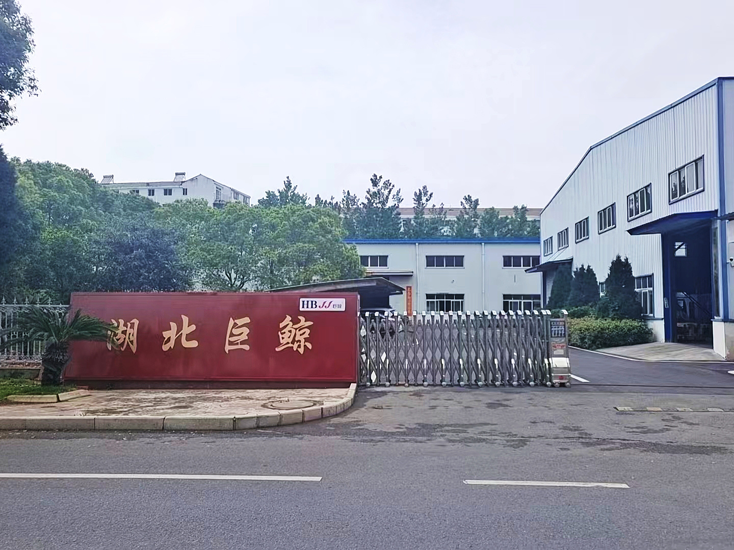 厂房门口