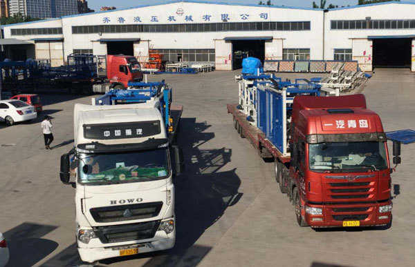 Four QT5-15 sent to Altay, Xinjiang!