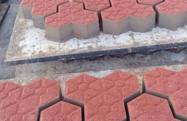 Gaotang County Qilu Hydraulic Machinery Co., Ltd. Color Brick Production
