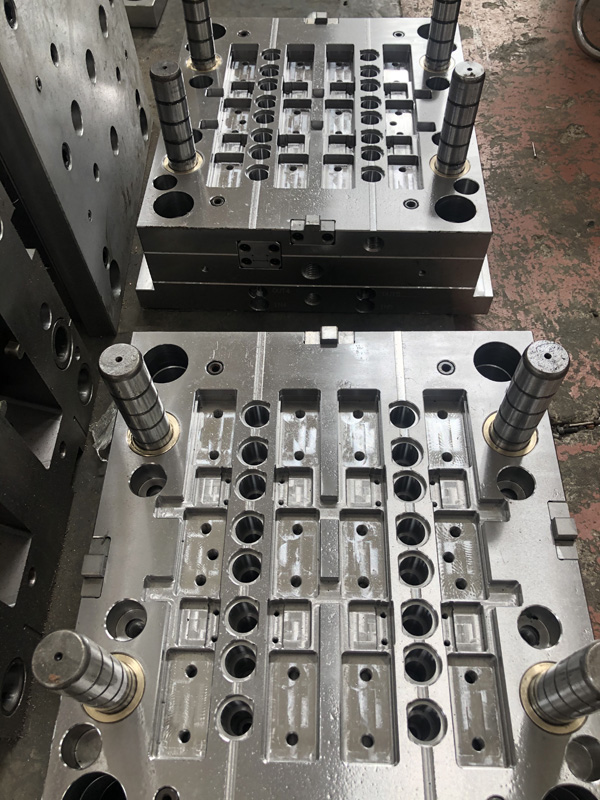 怎么維護(hù)注射器模具