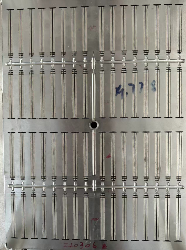 3ml注射器推桿模具64腔冷流道