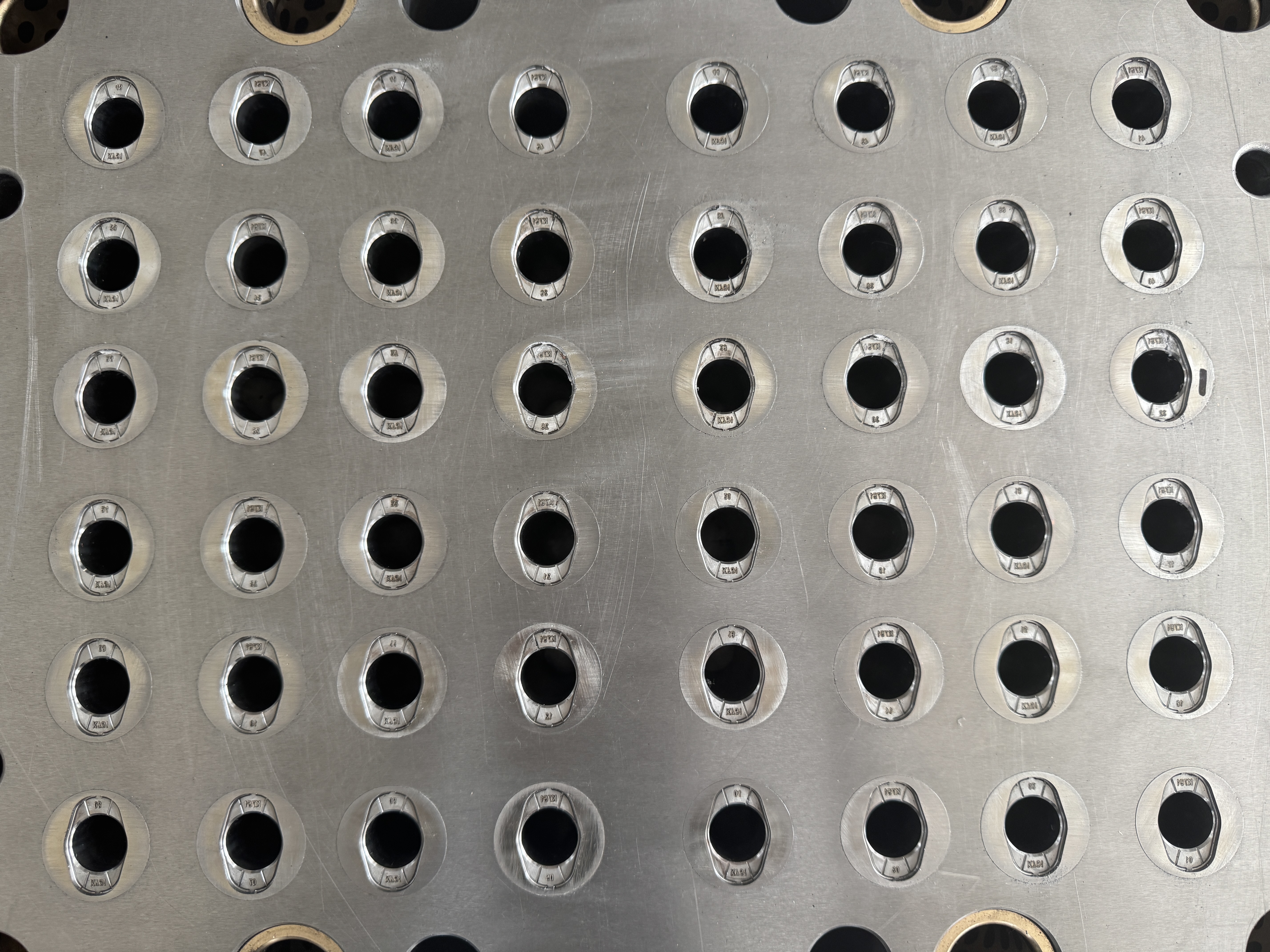 點膠針筒模具型腔
