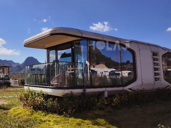 CAPSULE HOUSE
