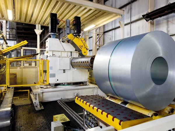 How do steel coils roll up