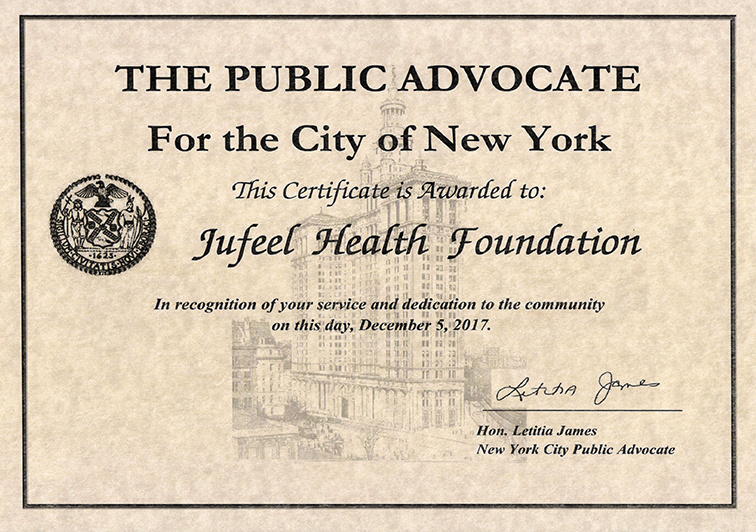 Mr. James, Members of the New York City Government of the United States, presented a Certificate of Dedication to the Jiufulai Health Foundation Mr. James, Members of the New York City Government of the United States, presented a Certificate of Dedication to the Jiufulai Health Foundation