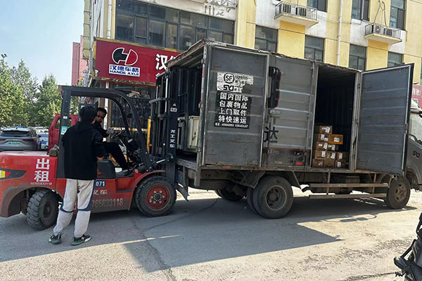Packing and delivery Packing and delivery