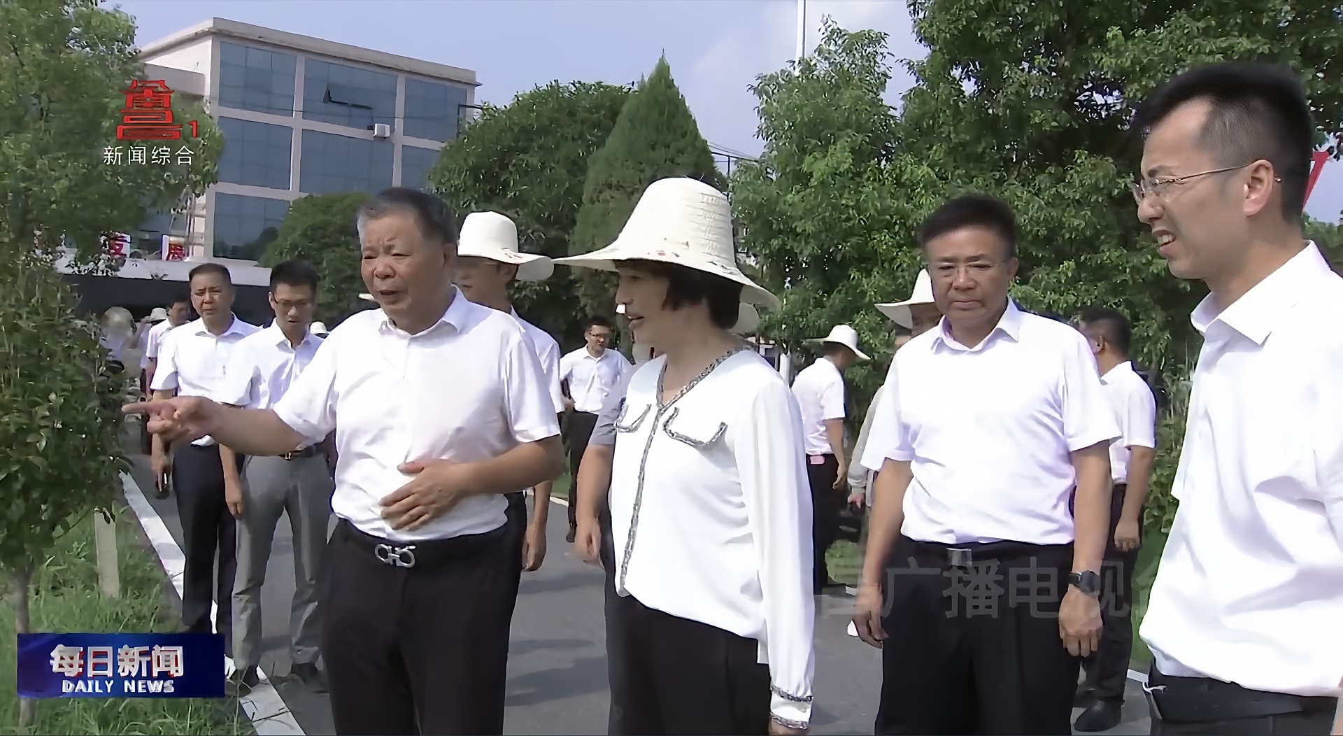盧小青副省長赴南昌市調(diào)研鄉(xiāng)村振興及農(nóng)業(yè)產(chǎn)業(yè)和鄉(xiāng)村建設(shè)工作
