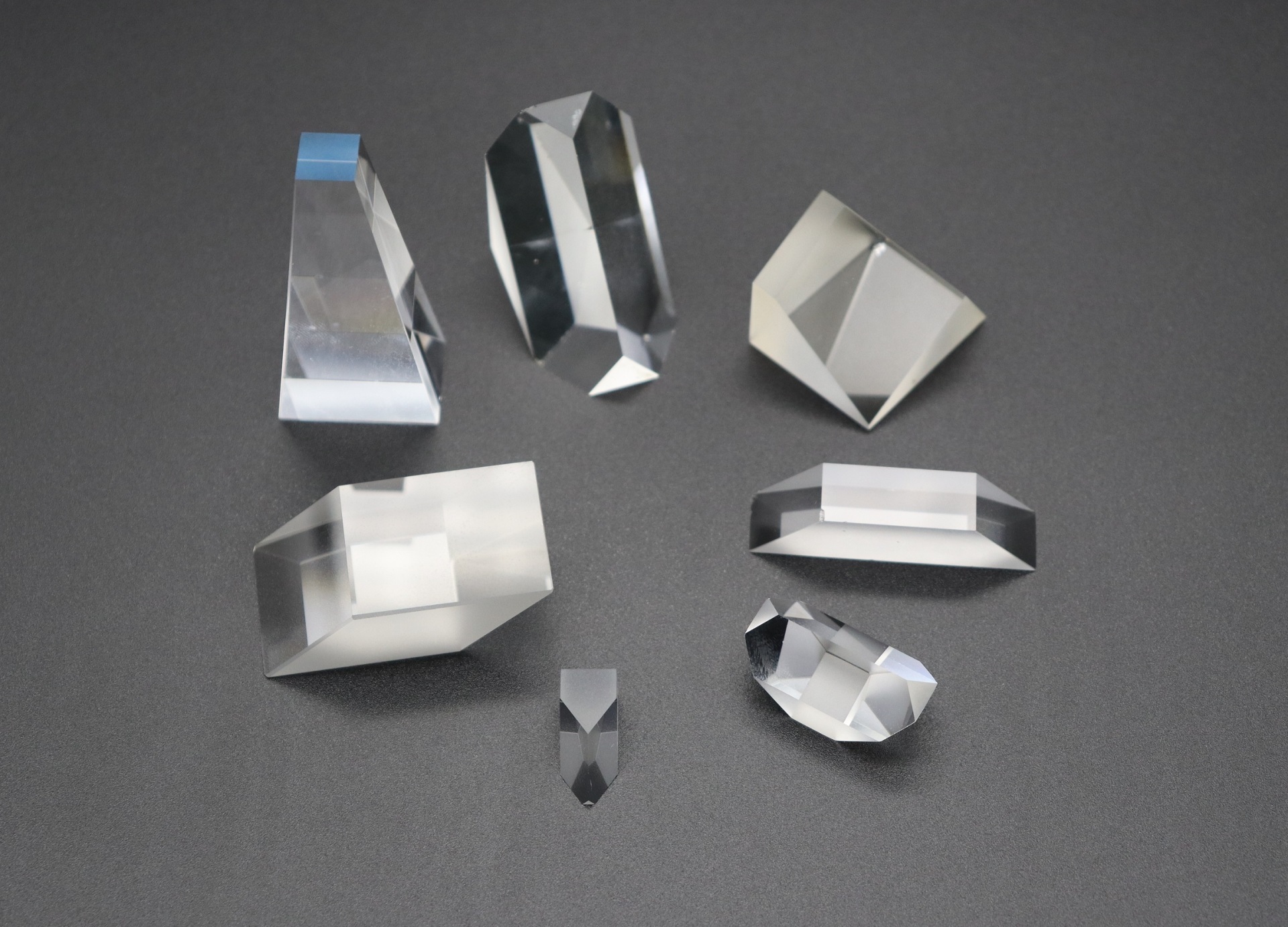 Maximizing Optical Performance with Polarizing Cubes: A Comprehensive Guide