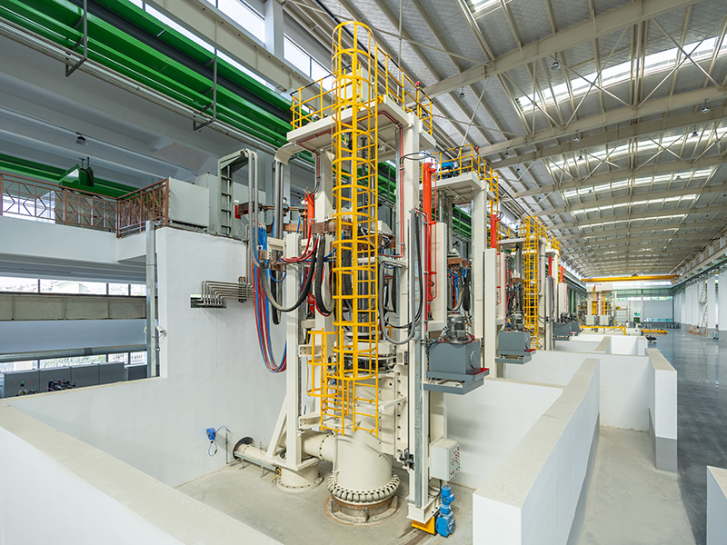 4 Sets of Two-Station Vacuum Arc Remelting Furnace with 10~15 ton