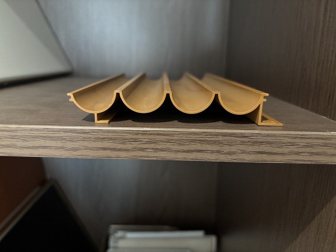 戶(hù)外密拼波浪面，歐式幕墻
