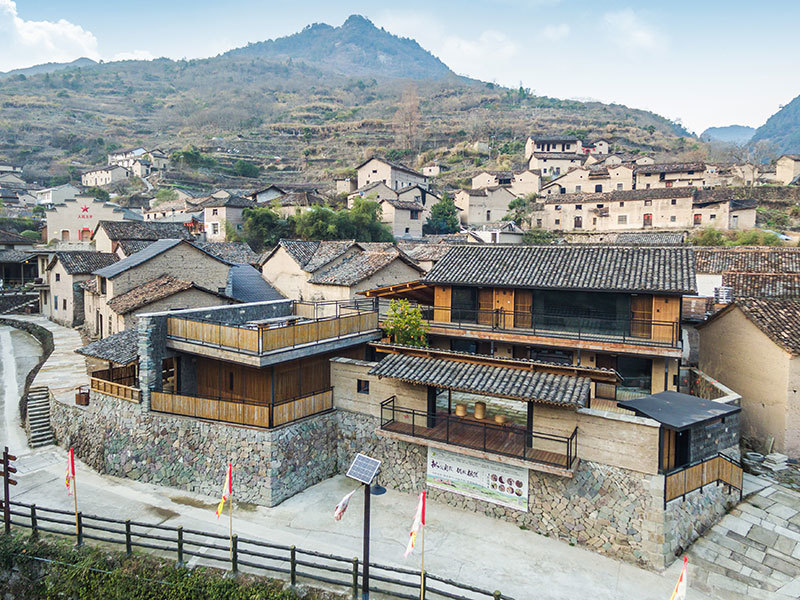 秘境梁家山精品民宿景区