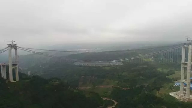 兩年深山堅守 初見巨橋雛形