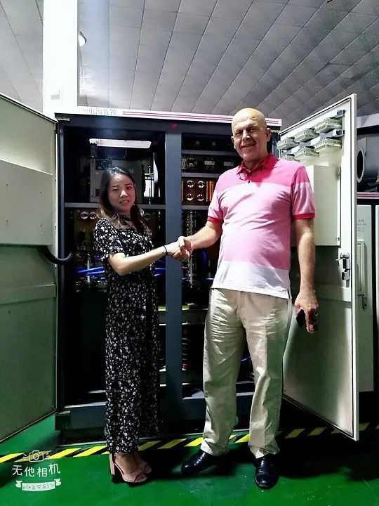 An Egyptian Customer An Egyptian Customer