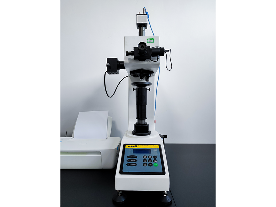 Vickers hardness tester