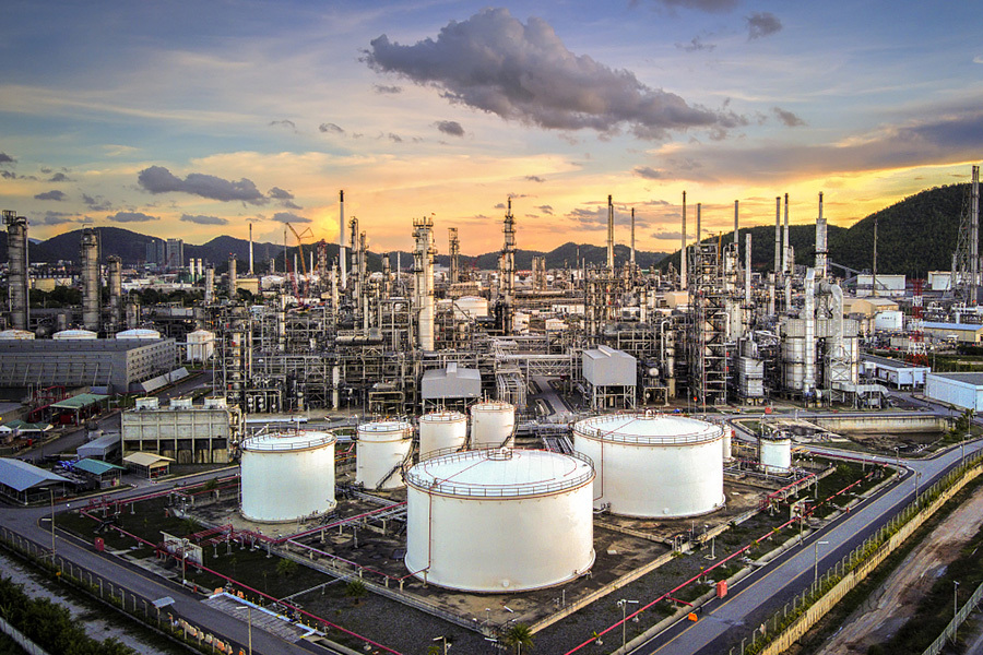 Petroleum refining engineering