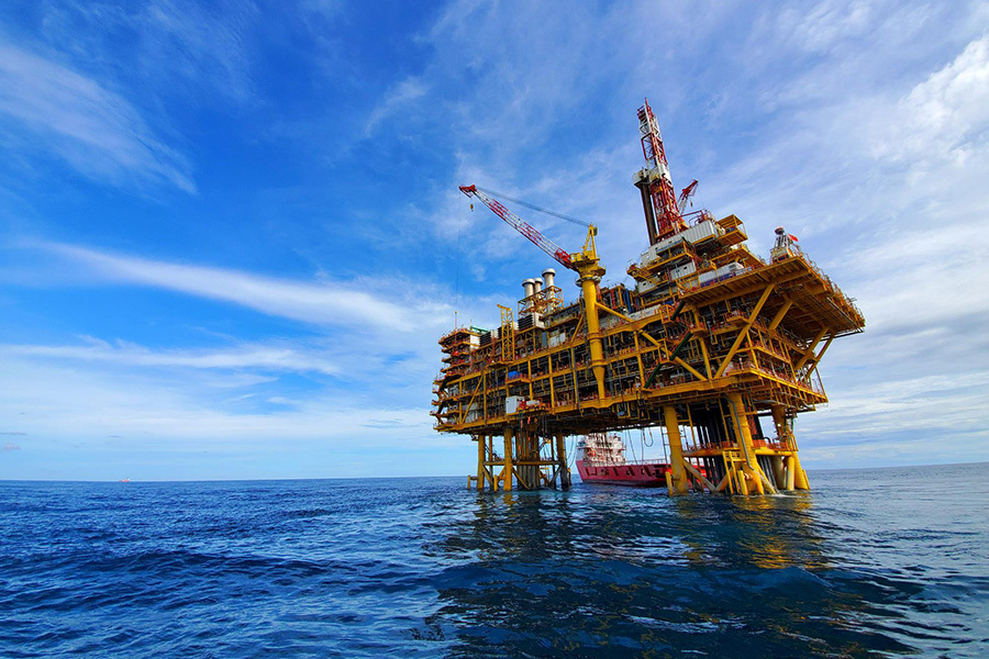 Deep-sea drilling platform pipeline